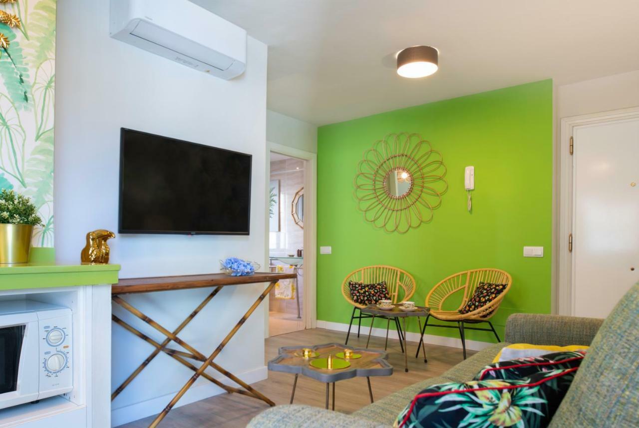 Malagueta Malibu Apartment Malaga Bagian luar foto