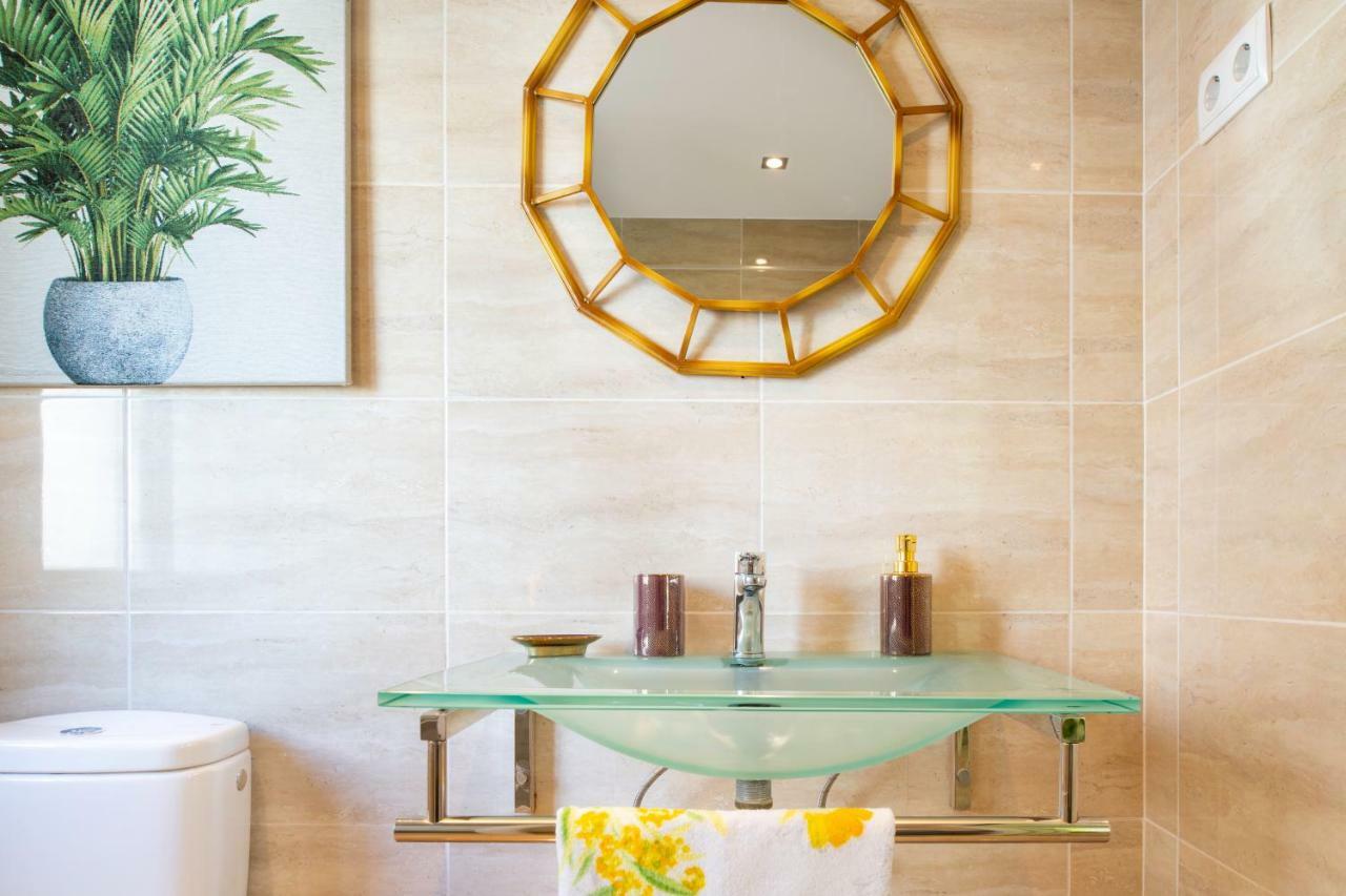 Malagueta Malibu Apartment Malaga Bagian luar foto