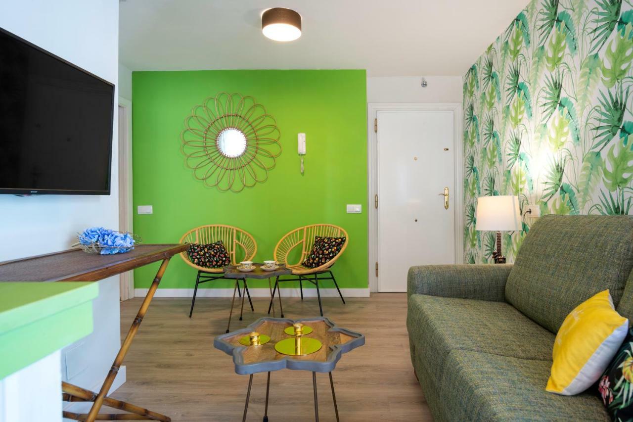 Malagueta Malibu Apartment Malaga Bagian luar foto