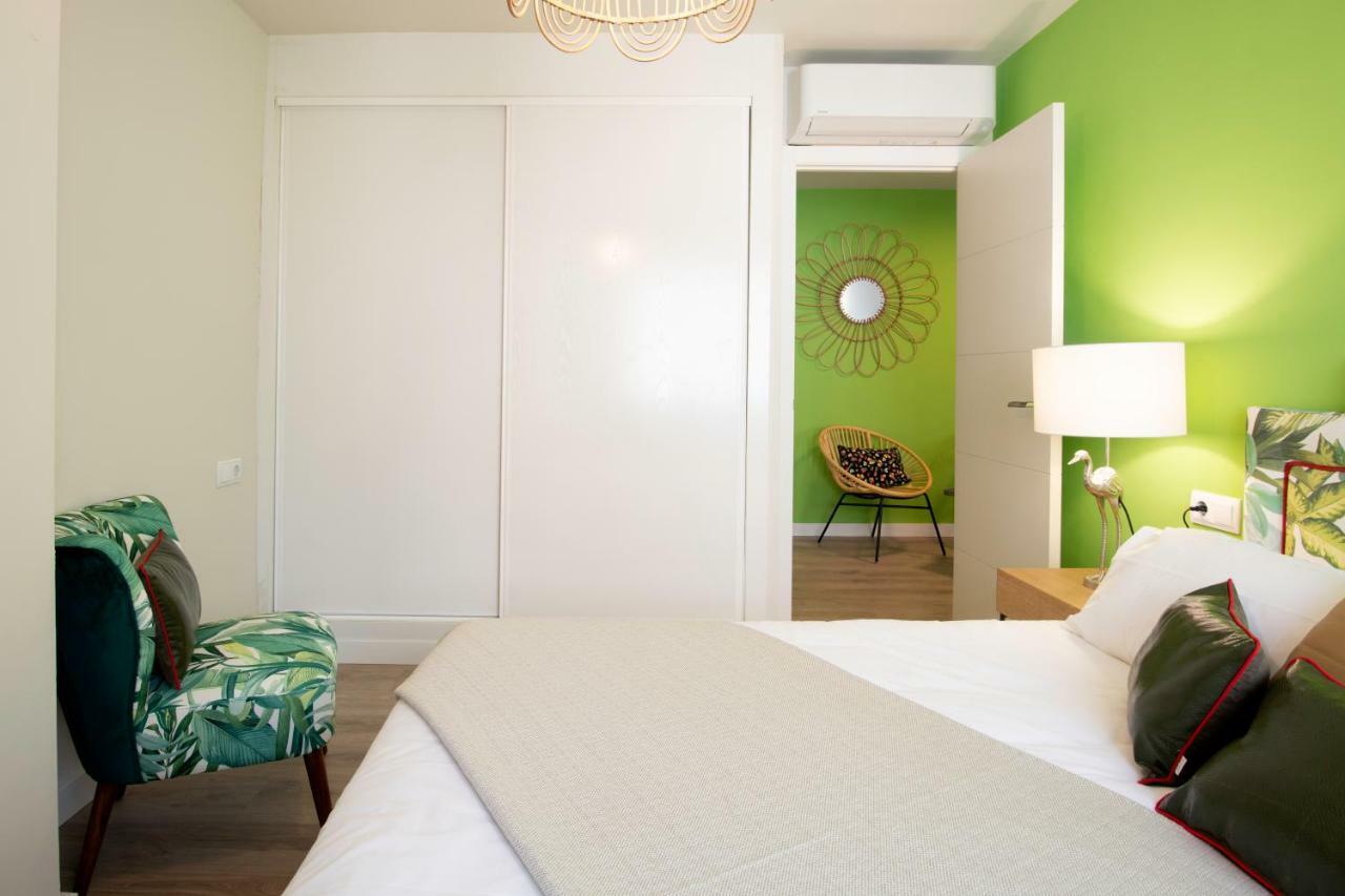 Malagueta Malibu Apartment Malaga Bagian luar foto